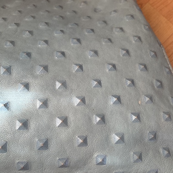 🎉HP🎉 Streets Ahead Charlotte Pyramid Stud Gray Leather Tote - Picture 7 of 15